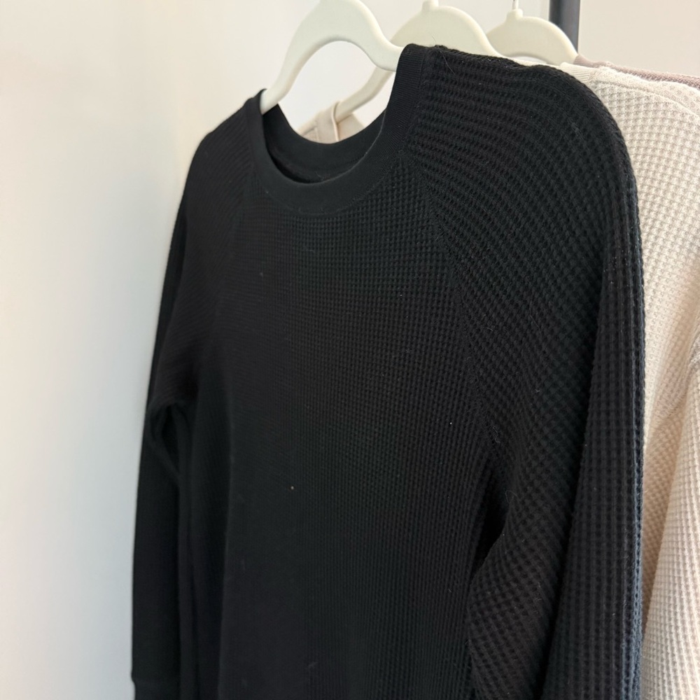 Black, Cream, and Tan Long Sleeve High End Waffle Dresses (Lot of 3) - Picture 4 of 10